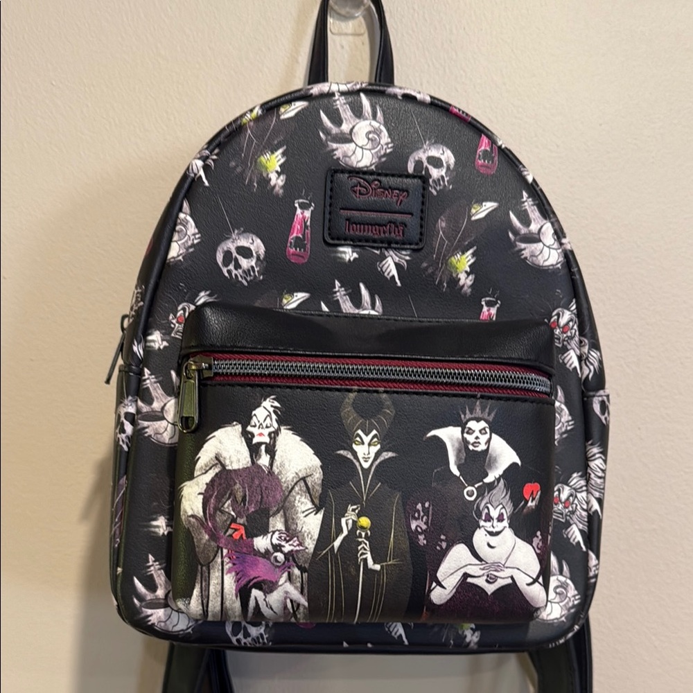 🧡Disney Villains Black and Purple Loungefly Backpack Ursula Cruela Evil Queen - Picture 2 of 6